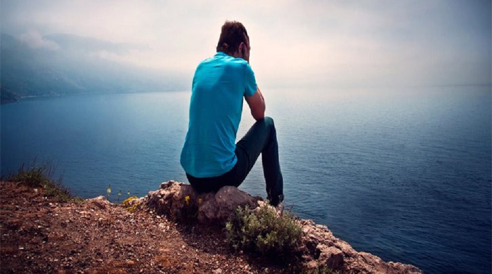 আত্মহত্যার ইচ্ছে থেকে বাঁচাতে স্প্রে