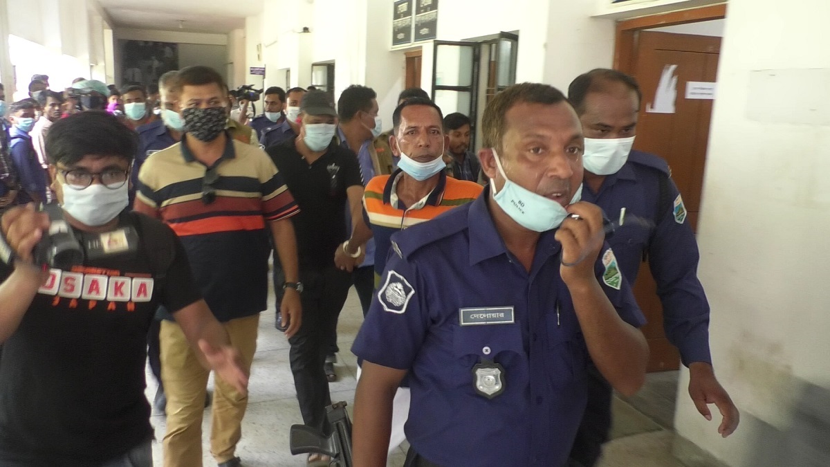 নাটোরে আ’লীগ নেতা ডাঃ আয়নাল হক হত্যা মামলায় ২ জনের মৃত্যুদণ্ড