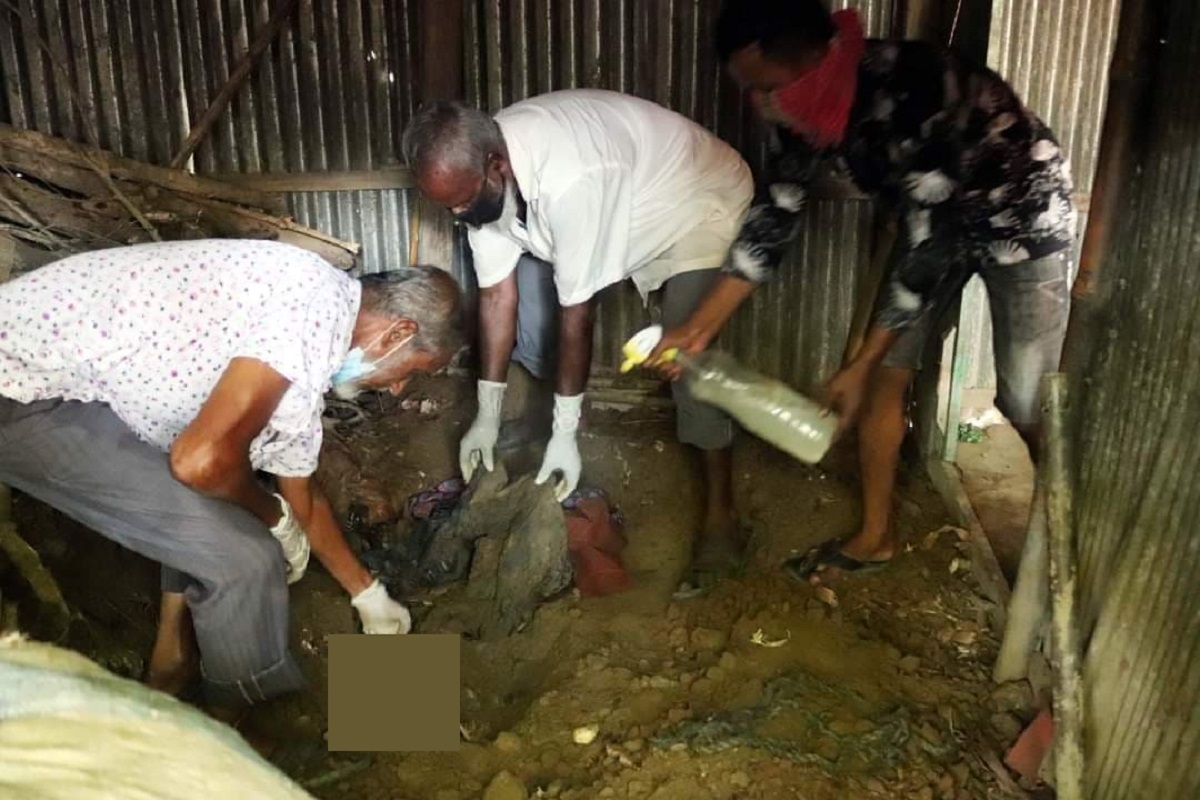 আপন ছোট ভাইকে হত্যা করে নিজ ঘরে পুতে রাখে লাশ!