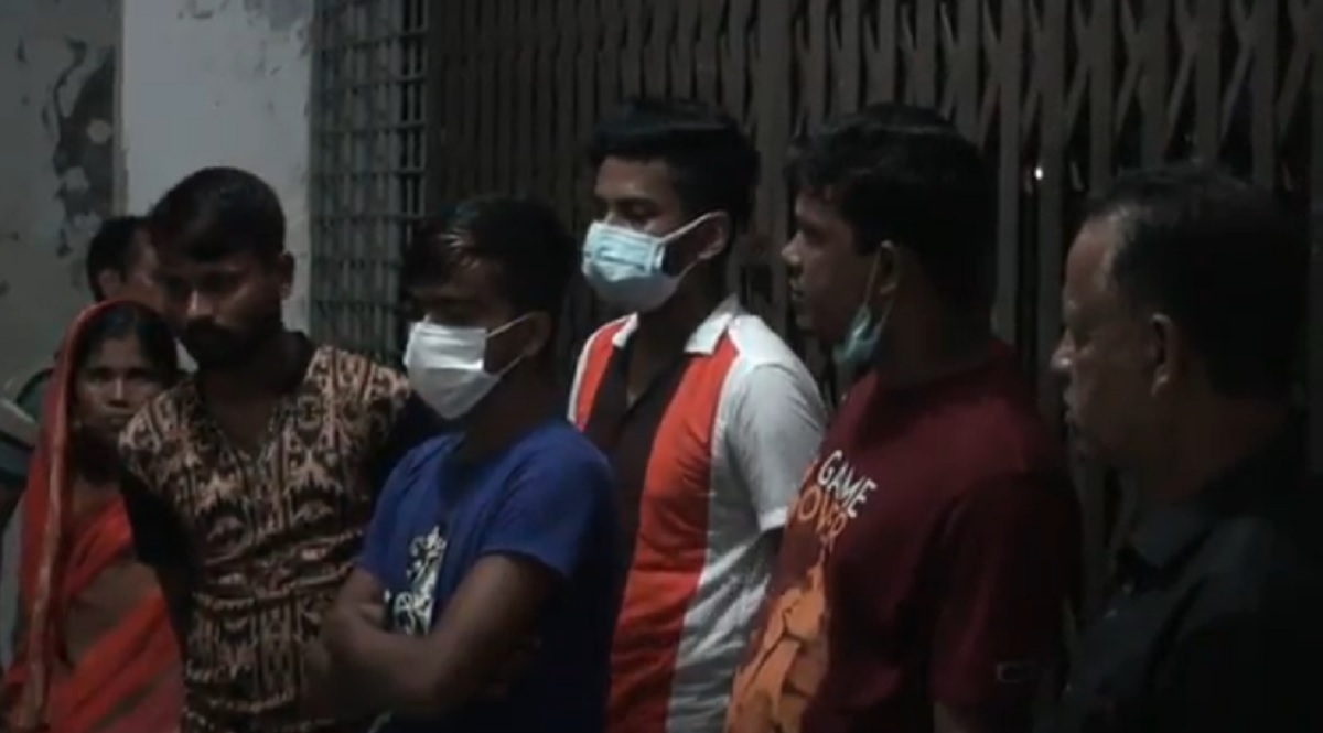 গোপালগঞ্জে বাস চাপায় মা ও শিশুর মৃত্যু