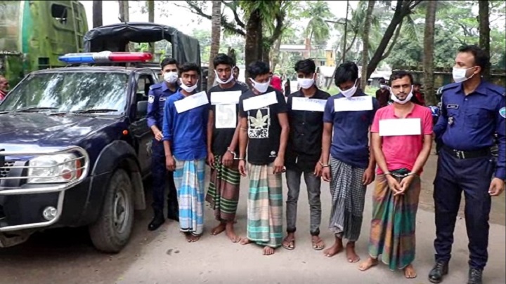 বেগমগঞ্জে বিভিন্ন স্থানে অভিযান চালিয়ে কিশোর গ্যাং এর ৭ সদস্য আটক