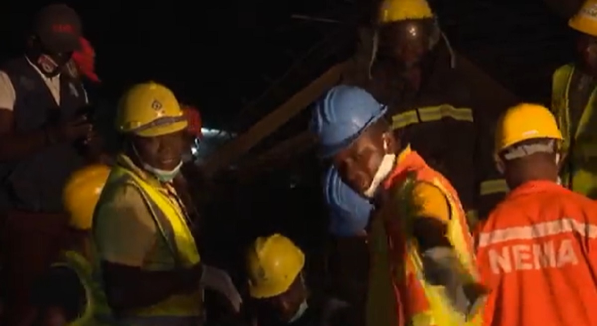 নাইজেরিয়ায় ভবনধসে মৃত্যু কমপক্ষে ৮ জন