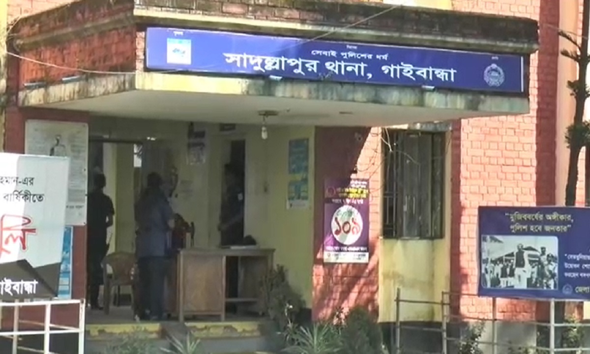 কন্যা সন্তান জন্ম দেয়ায় গৃহবধূকে তাড়িয়ে দিল শ্বশুর-শাশুড়ি