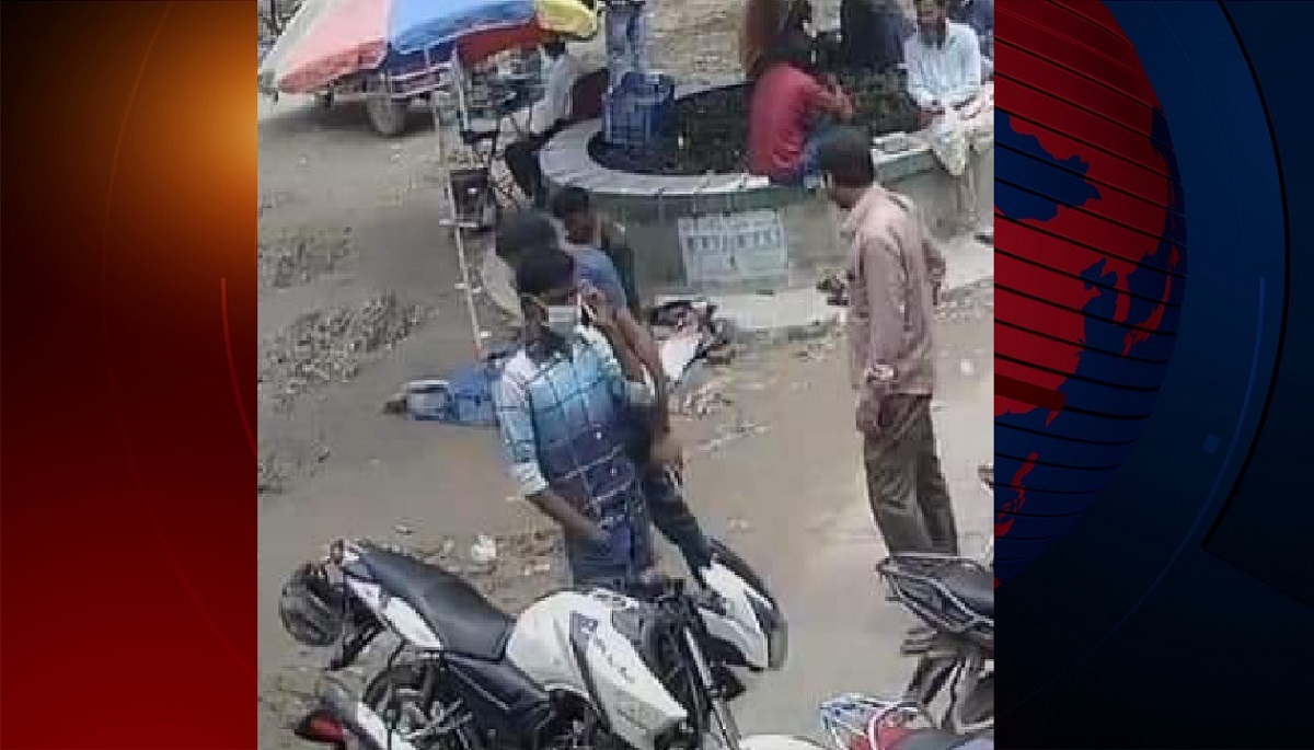 চুরি মামলার হাজিরা দিতে এসে আদালতেই মোটরসাইকেল চুরি!