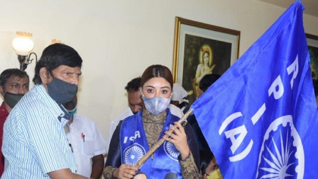 অনুরাগের বিরুদ্ধে ‘হেনস্তার’ অভিযোগ তোলা নায়িকা এখন রাজনীতিতে