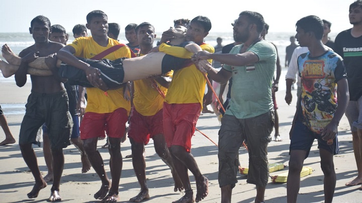 সমুদ্রে গোসল করতে নেমে বিশ্ববিদ্যালয় শিক্ষার্থীর মৃত্যু