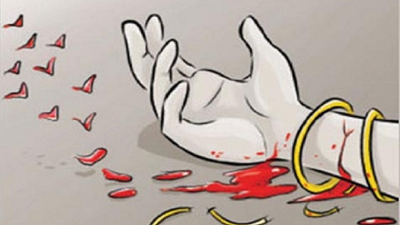 স্ত্রীকে হত্যার পর লাশ লুকাতে গিয়ে পুলিশ কনস্টেবল আটক স্ত্রীকে হত্যার পর লাশ লুকাতে গিয়ে পুলিশ কনষ্টেবল আটক