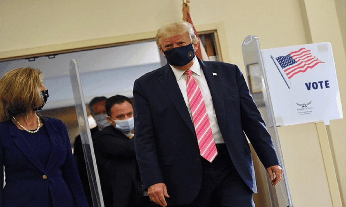 আগাম ভোট দিলেন ডোনাল্ড ট্রাম্প