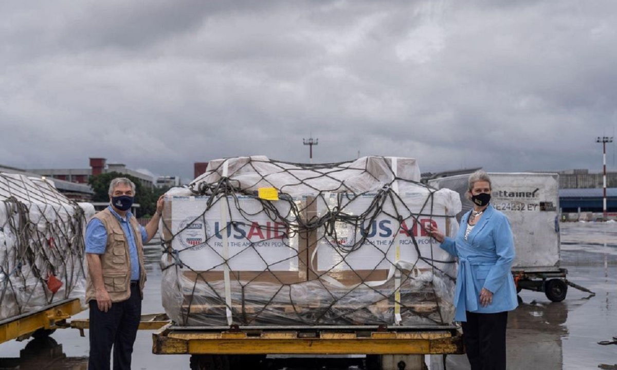 দেশে পৌঁছেছে যুক্তরাষ্ট্রের উপহার ১০০ ভেন্টিলেটর