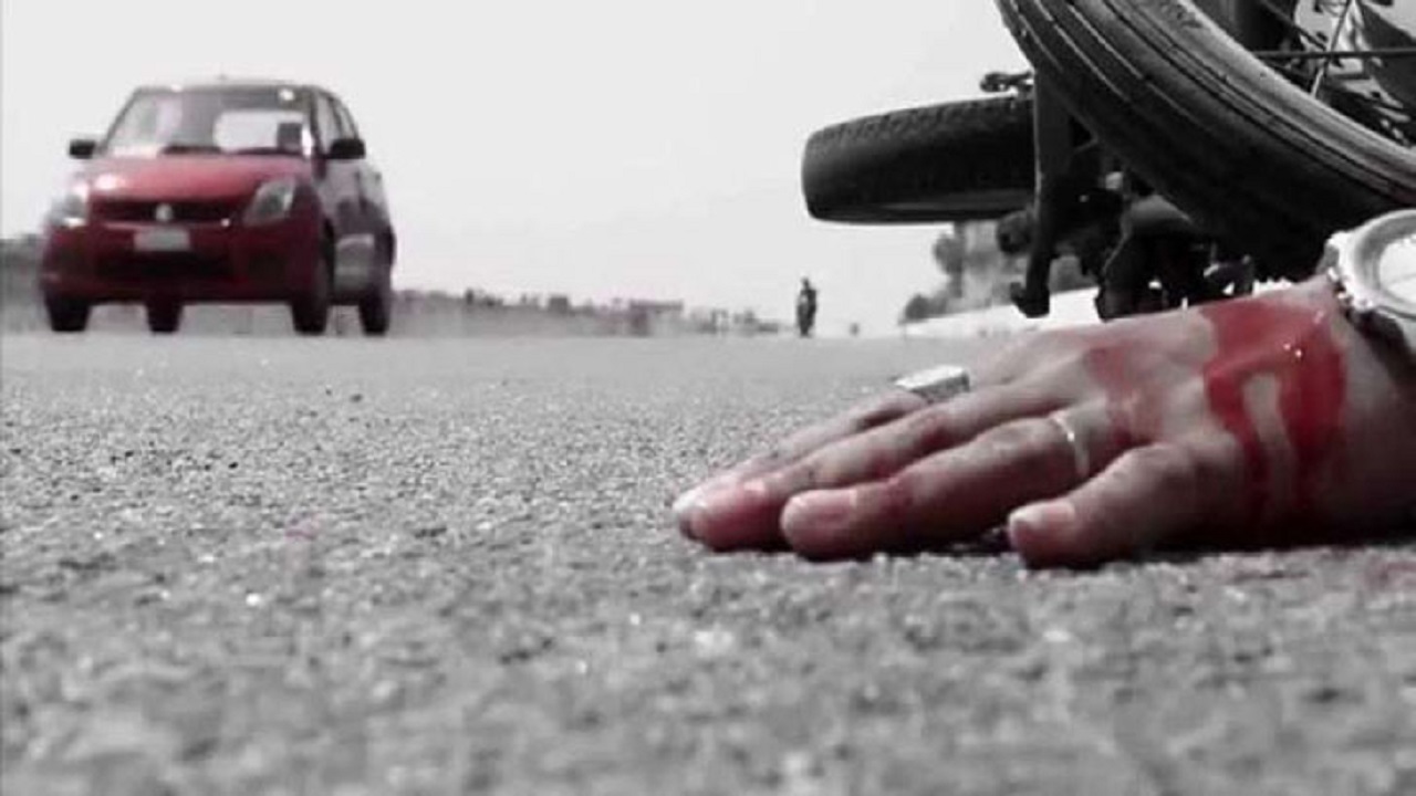 বরিশালে ট্রাক চাপায় শিক্ষক নিহত