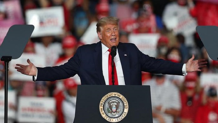 করোনা নিয়েই নির্বাচনী জনসমাবেশে ট্রাম্প