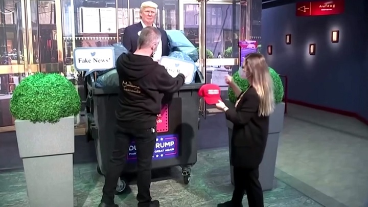 মাদাম তুসো থেকে ময়লার ঝুড়িতে বের করা হলো ট্রাম্পের মূর্তি