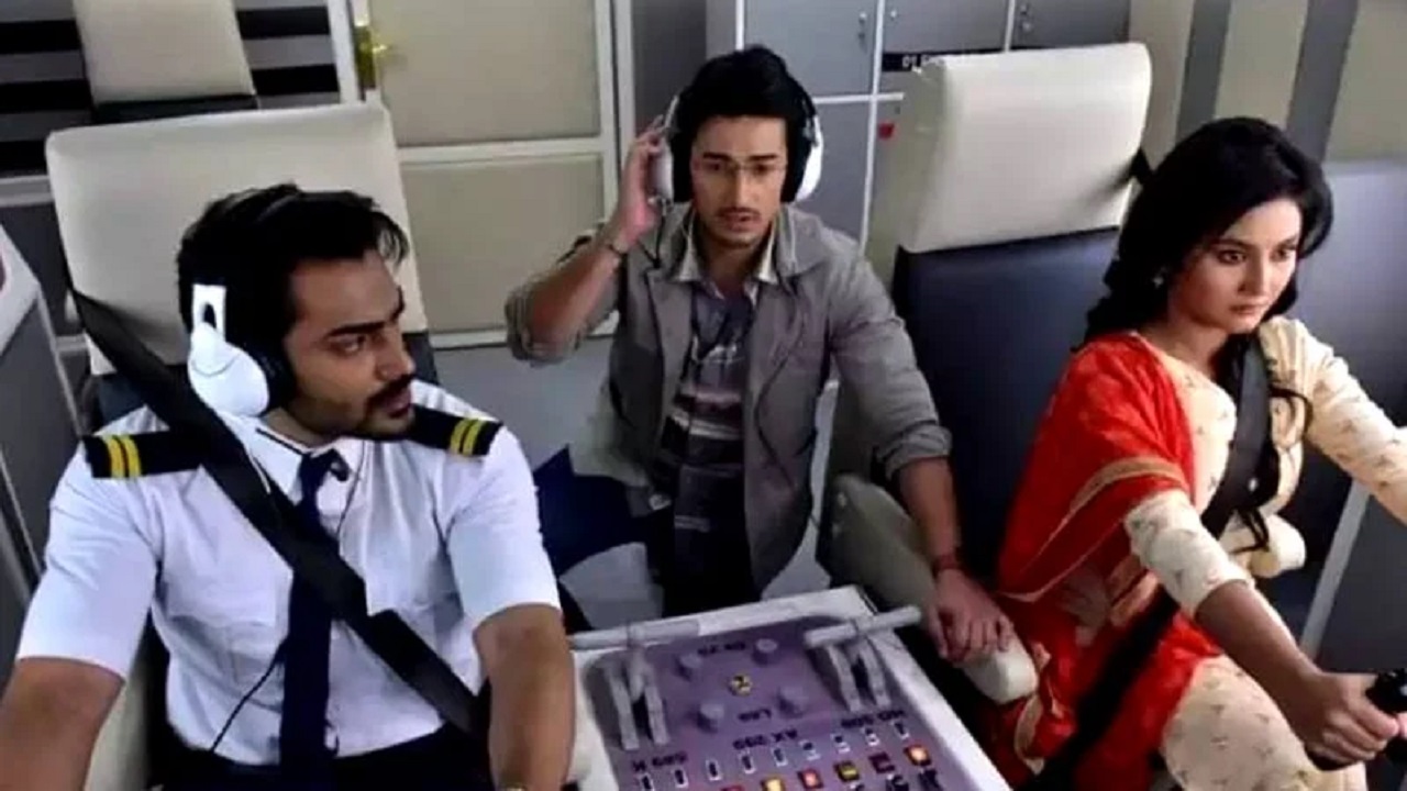 ভারতীয় সিরিয়ালের কাণ্ড: প্লেন উড়িয়ে হাসির খোরাক নায়িকা (ভিডিও) ভারতীয় সিরিয়ালের কাণ্ড: প্লেন উড়িয়ে হাসির খোরাক নায়িকা