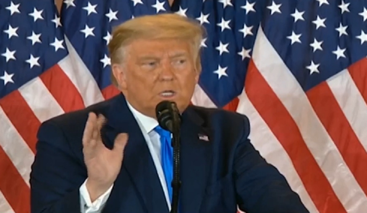 জয় ঘোষণা ট্রাম্পের; নির্বাচনের পর মেইল ভোট কাস্ট হলে সুপ্রিম কোর্টে যাওয়ার হুমকি