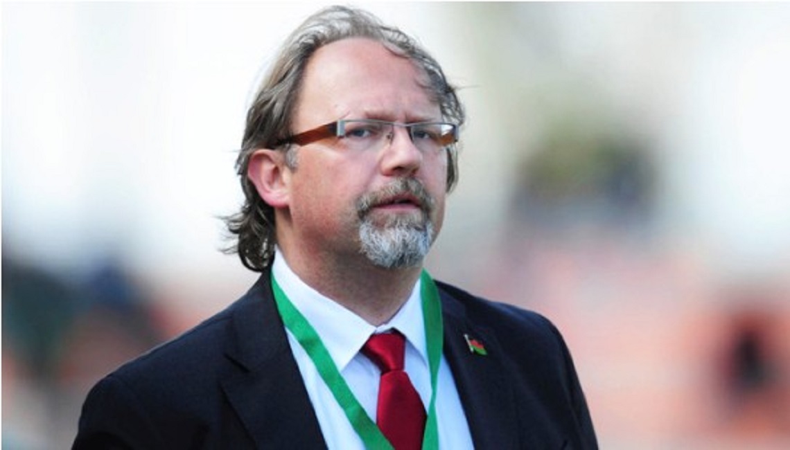 গোল করতে সক্ষম খেলোয়াড় খুঁজে বের করতে হবে: টম সেন্টফিট