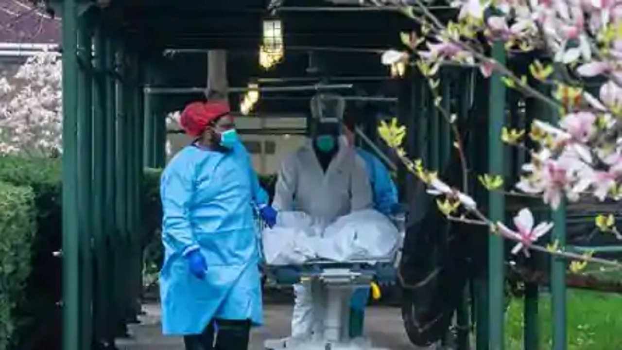 করোনা: বিশ্বে প্রথমবার একদিনে রেকর্ড ৬ লাখের বেশি সংক্রমণ করোনা: বিশ্বে প্রথমবার একদিনে রেকর্ড ৬ লাখের বেশি সংক্রমণ