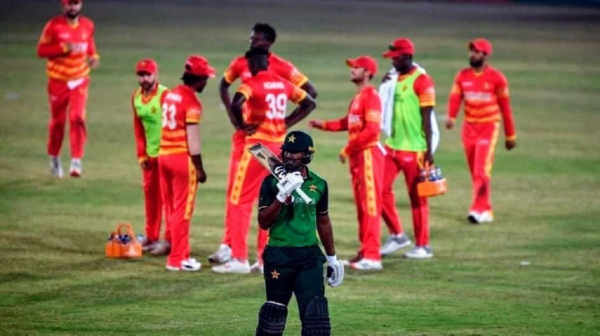 সুপার ওভারে পাকিস্তানকে হারালো জিম্বাবুয়ে