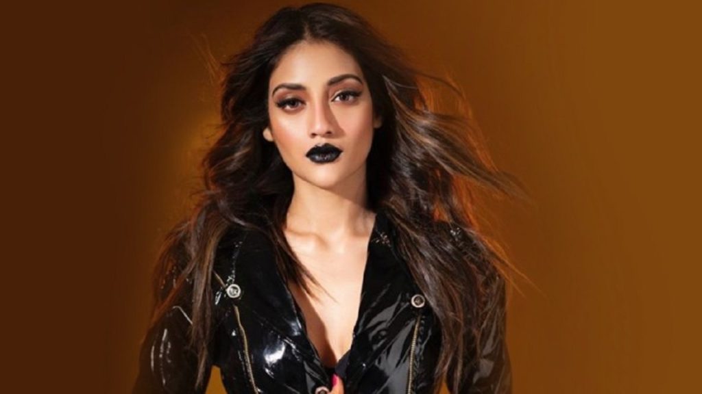 নুসরতের চোখে ‘ব্যাড বয়’ কে?