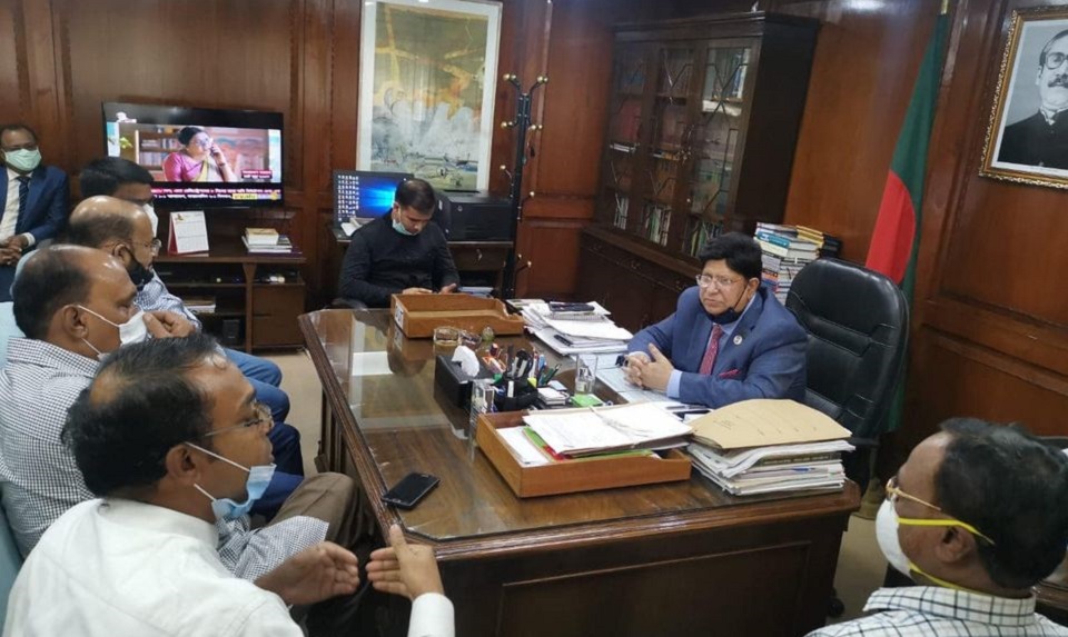 পররাষ্ট্রমন্ত্রীর সাথে সাক্ষাৎ করেছেন রায়হানের স্বজনরা