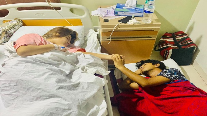 সস্ত্রীক করোনায় আক্রান্ত তৌসিফ সস্ত্রীক করোনায় আক্রান্ত তৌসিফ