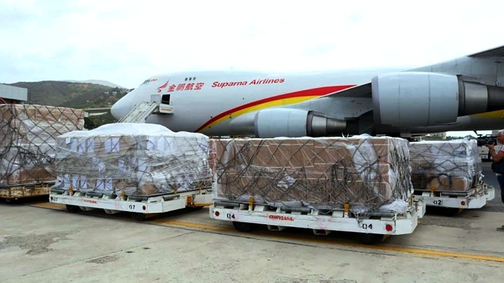 পিপিই মাস্কের সাথে বিমান পরিবহন ব্যবসায়ও সফল চীন