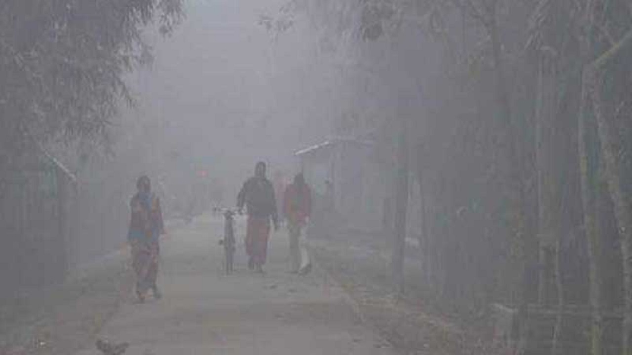 কনকনে বাতাস আর কুয়াশায় বিপর্যস্ত উত্তরাঞ্চলের জনজীবন কনকনে বাতাস আর কুয়াশায় বিপর্যস্ত উত্তরাঞ্চলের জনজীবন