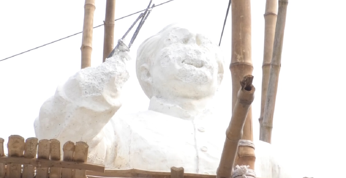 নির্মাণাধীন ভাস্কর্যটি পুনর্নির্মাণ শুরু করেছে কর্তৃপক্ষ