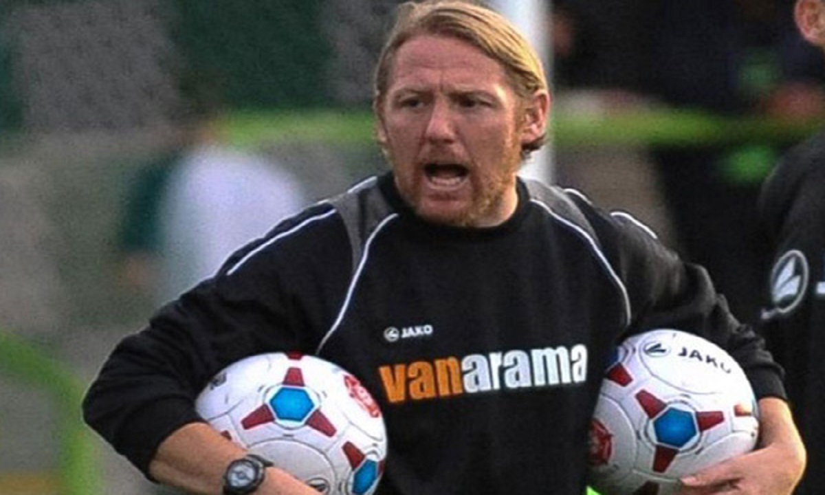 জেমি ডে থাকছেন