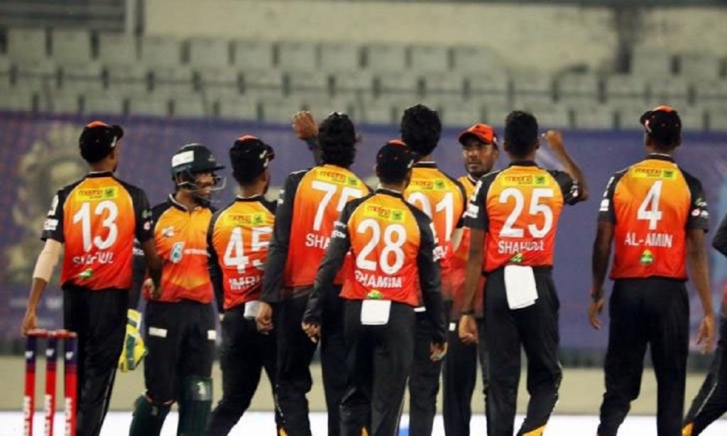 বরিশাল'কে ৪৮ রানে হারিয়ে পয়েন্ট টেবিলের দু'য়ে উঠে গেছে খুলনা