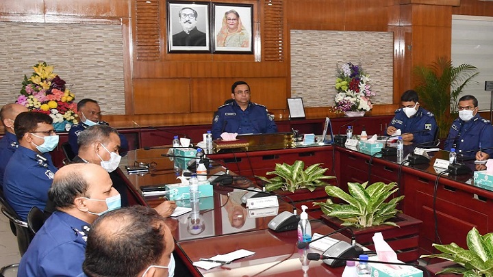 পুলিশ সুপারদেরকে ‘রোল মডেল’ হওয়ার তাগিদ আইজি’র