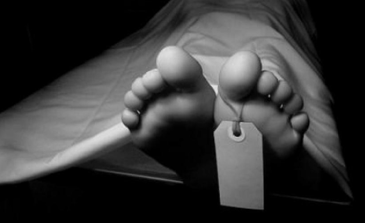 পাবনায় ইউপি সদস্যকে কুপিয়ে ও গুলি করে হত্যা