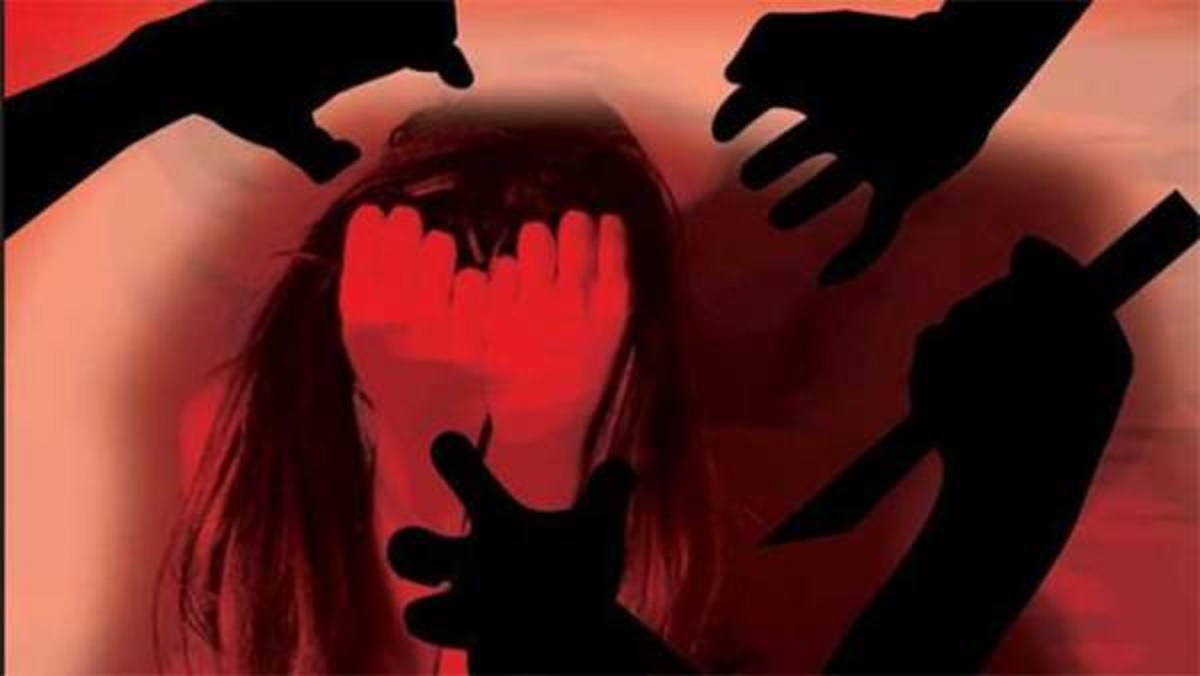 শিবচরে গৃহবধূ গণধর্ষণের শিকার, নারীসহ গ্রেফতার ২