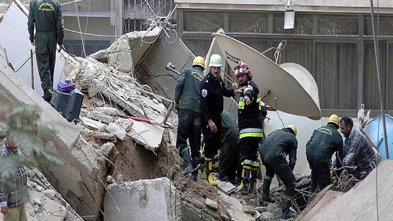 মিশরে ১৯৪০ সালের আবাসিক ভবন ধস, নিহত কমপক্ষে ৬ মিশরে ১৯৪০ সালের আবাসিক ভবন ধস, নিহত কমপক্ষে ৬