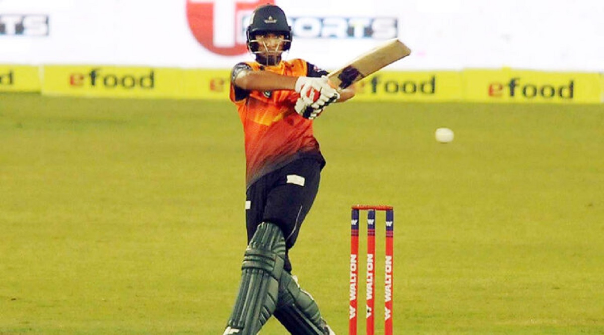 চট্টগ্রামকে ১৫৮ রানের টার্গেট দিলো খুলনা