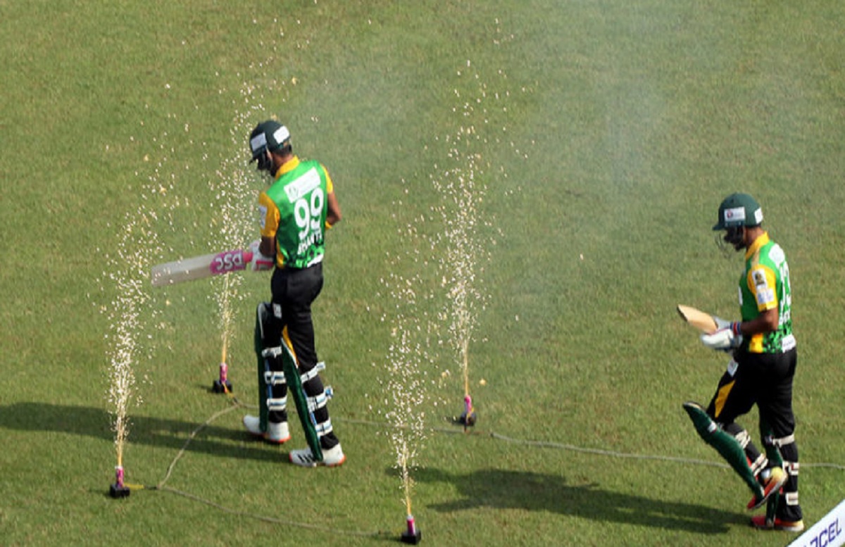 শান্ত-ইমনের ঝড়ে রাজশাহীর সংগ্রহ ২২০