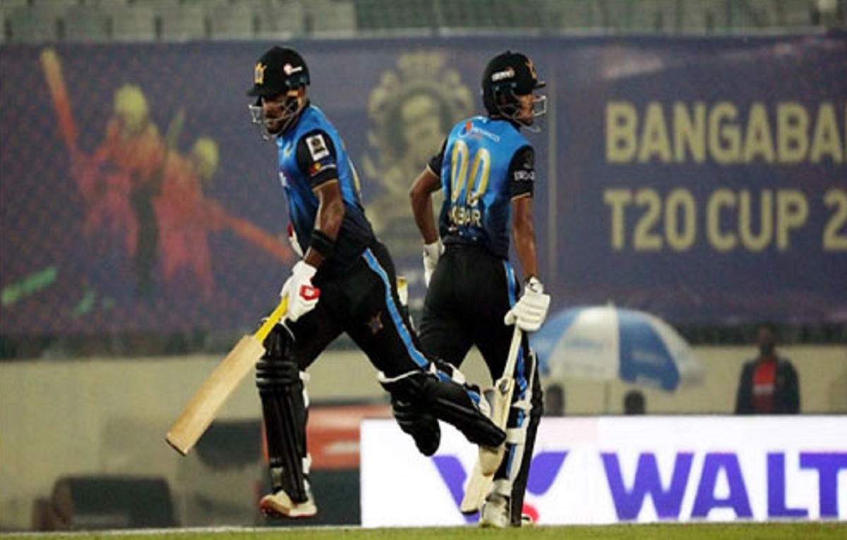 ইয়াসির-মুক্তারের নৈপুণ্যে ঢাকার টানা দ্বিতীয় জয়