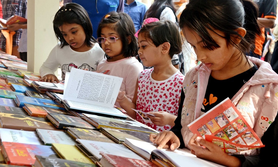 বইমেলার সময় বাড়লো