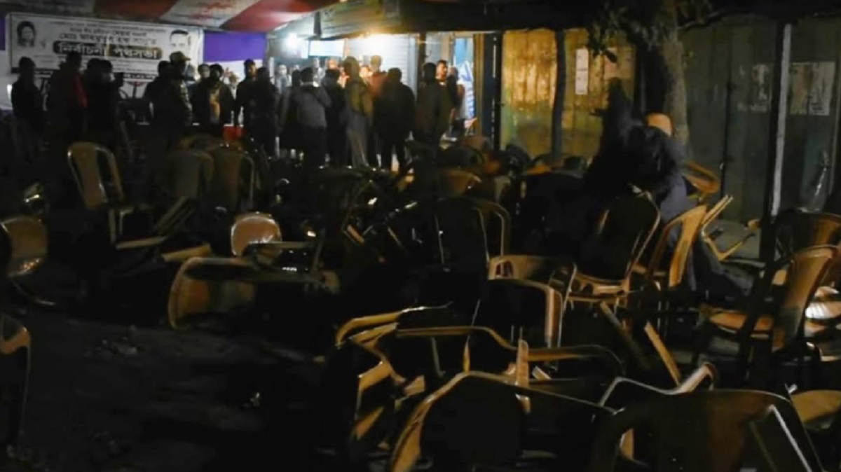 টাঙ্গাইলে বিএনপির মেয়র প্রার্থীর নির্বাচনী প্রচারণা সভায় হামলা-ভাঙচুর