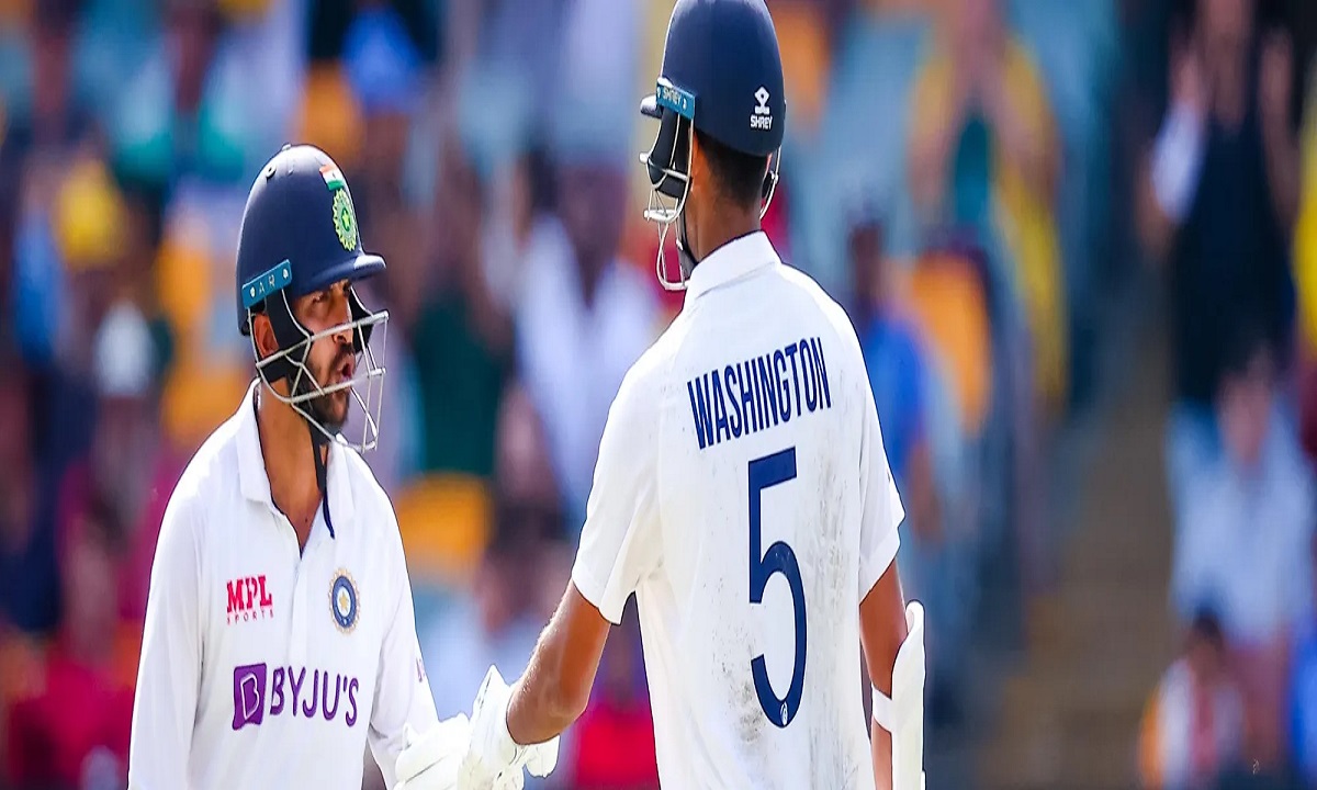 লড়াকু ভারতের বিপক্ষে ৫৪ রানের লিড নিয়েছে অস্ট্রেলিয়া