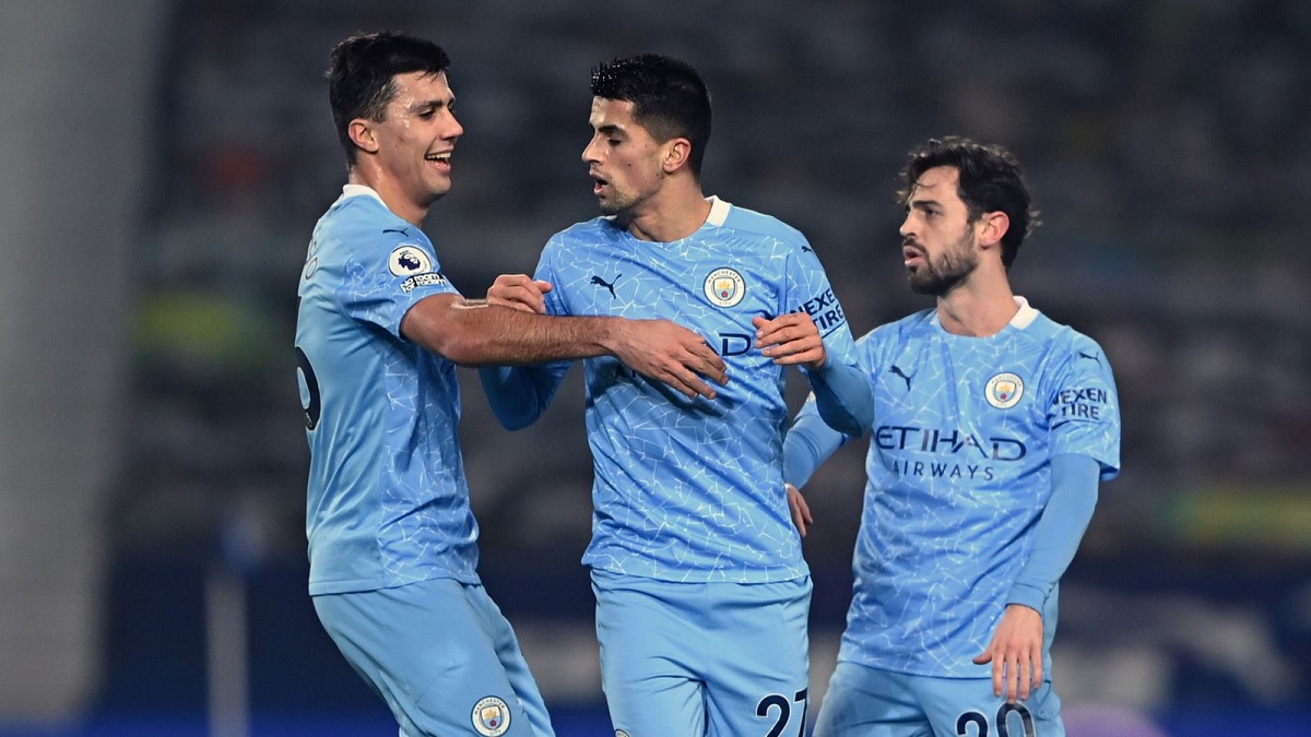 গোল উৎসব করে পয়েন্ট টেবিলের শীর্ষে ম্যানচেস্টার সিটি