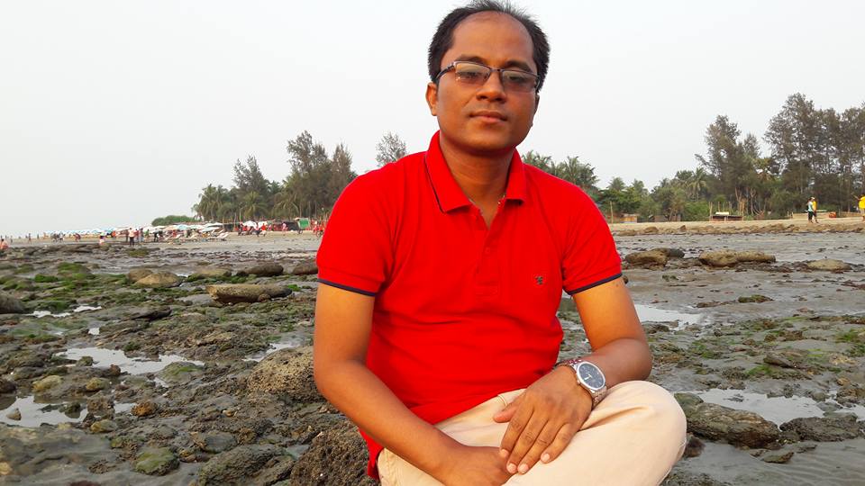 খাস কামরায় নারীর শ্লীলতাহানির অভিযোগ, ম্যাজিস্ট্রেট কনক বড়ুয়াকে ছুটি