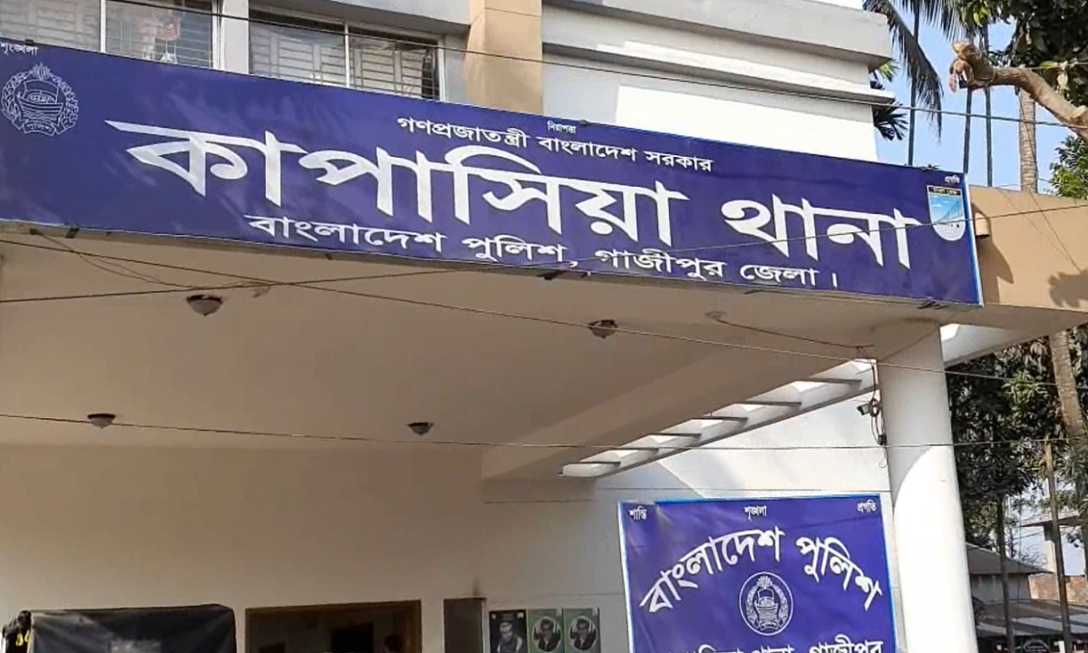 সাত মাসের শিশুর বিশেষ অঙ্গে অ্যাসিড দেয়ায় নারী আটক