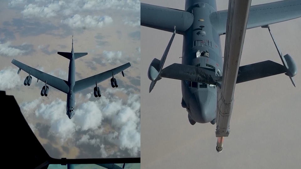 মধ্যপ্রাচ্যের আকাশে মার্কিন বোমারু বিমানের জ্বালানি সংগ্রহের ফুটেজ প্রকাশ