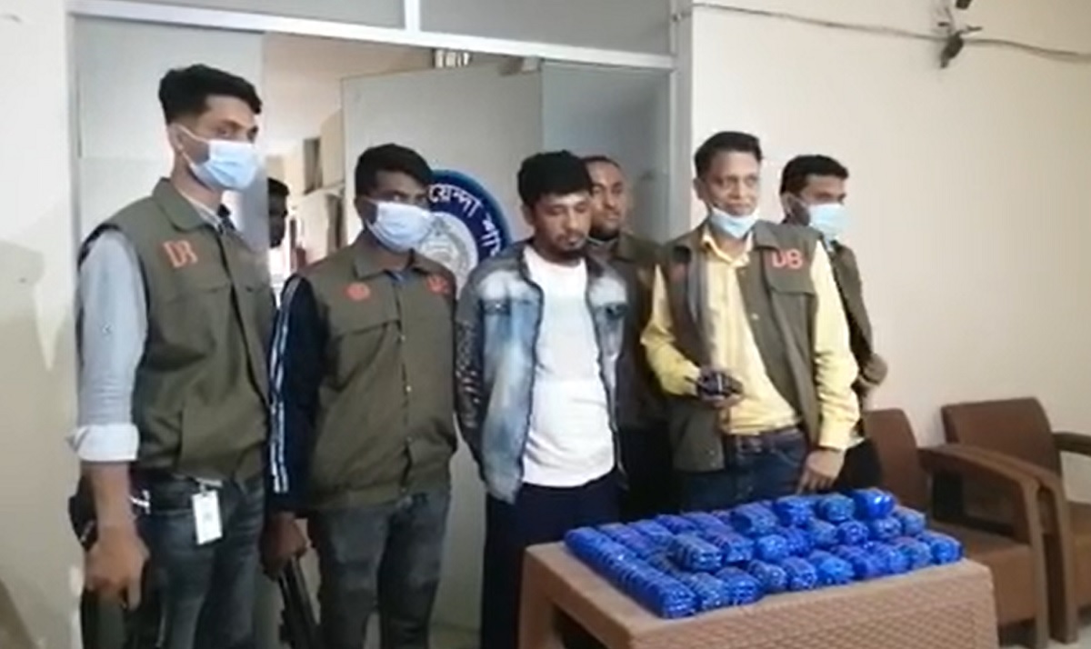 কক্সবাজারে পৃথক অভিযানে ১ লাখ ৪০ হাজার পিস ইয়াবা জব্দ, আটক ৩