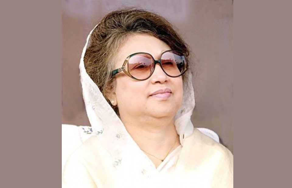 কুমিল্লায় বাসে পেট্রোলবোমা হামলা মামলায় খালেদা জিয়ার স্থায়ী জামিন