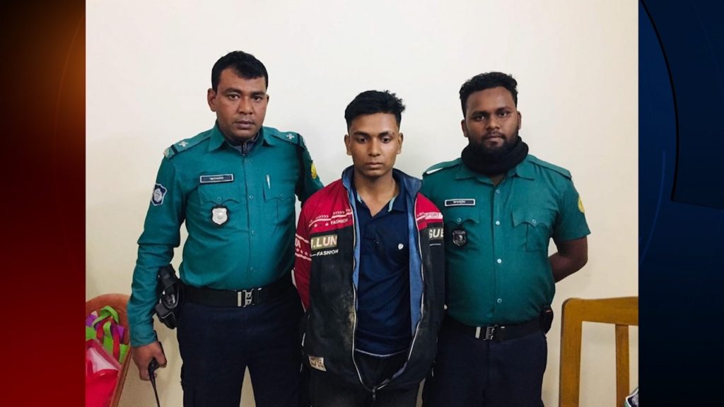 সিলেটে সৎ মা ও ভাই-বোনকে কুপিয়ে হত্যা, কিশোর আটক