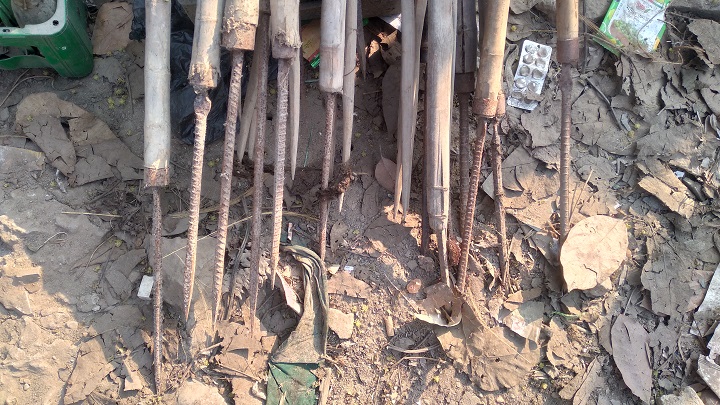 আশুগঞ্জে ইউপি চেয়ারম্যানের বাড়ি থেকে দেশীয় অস্ত্র উদ্ধার