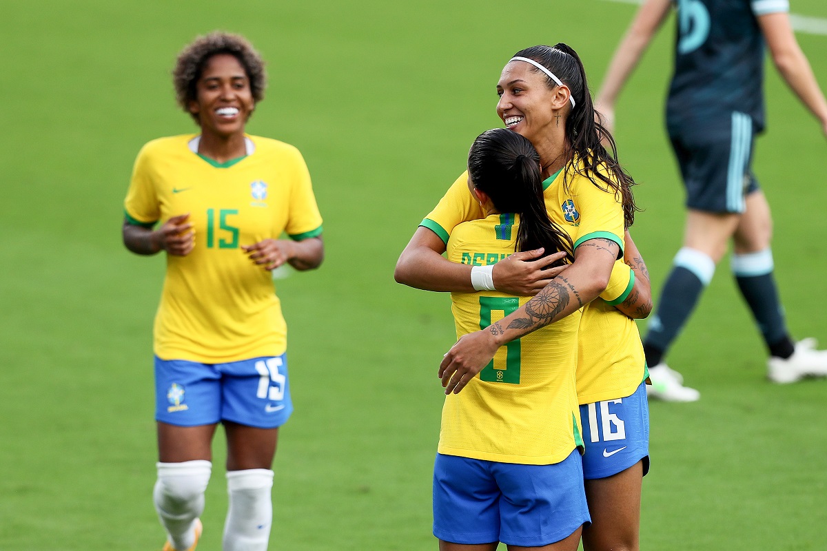 আর্জেন্টিনাকে ৪-১ গোলে উড়িয়ে দিয়েছে ব্রাজিল