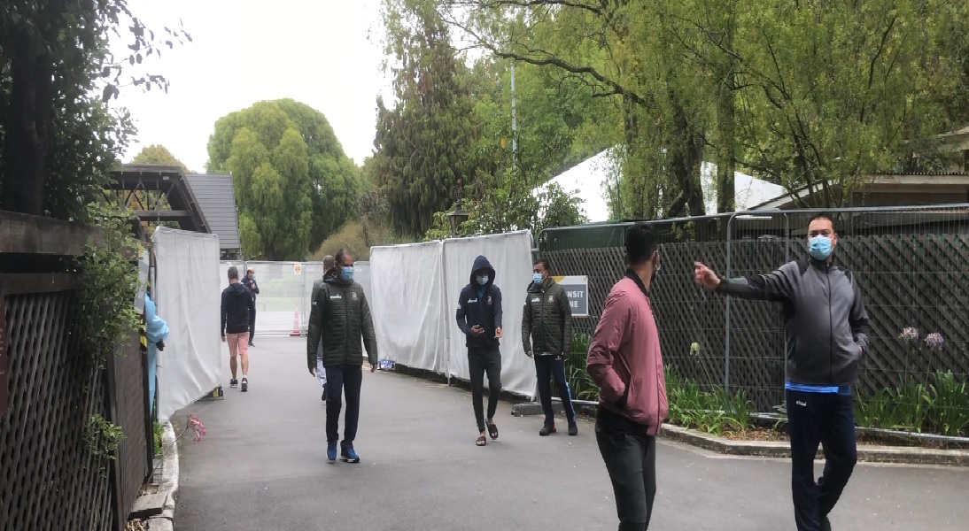 ৪৮ ঘণ্টার বন্দি জীবন শেষে আবারও খোলা আকাশের নিচে টাইগারা, করোনা টেস্টে নেগেটিভ ফল সবার