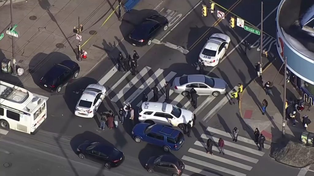 যুক্তরাষ্ট্রের ফিলাডেলফিয়ায় বাস-সাবওয়ে স্টেশনে গোলাগুলিতে আহত ৮